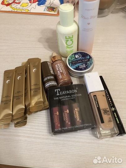 Набор косметики и средств по уходу