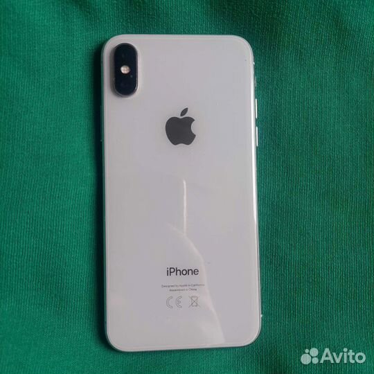 Телефон iPhone 10