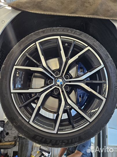 Michelin Pilot Sport 4 245/40 R19 и 275/35 R19 100Y