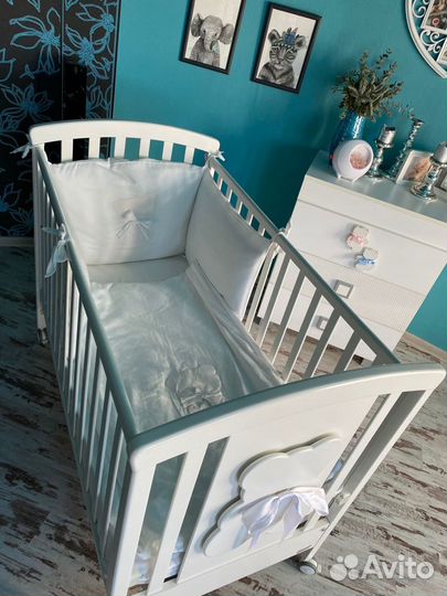 Детская кроватка