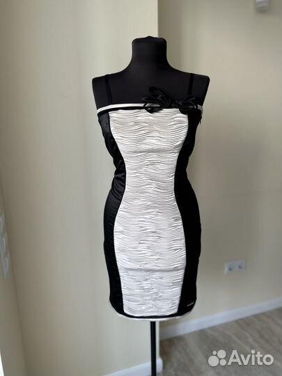 Платье Rinascimento S