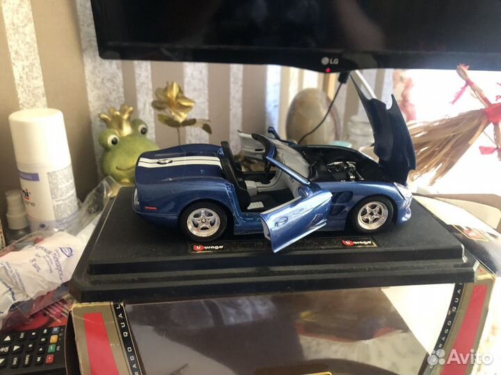 Модельки машин 1/24