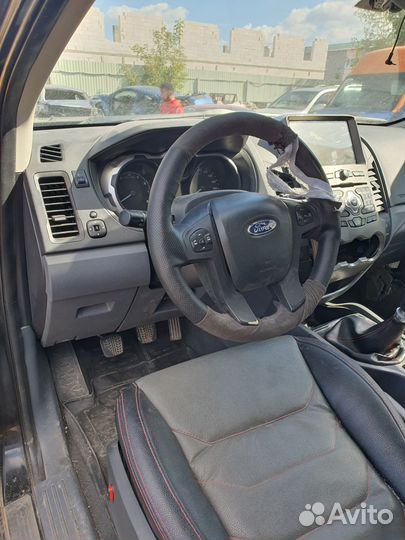 В разборе Ford Ranger 2012 2.5 i МКПП