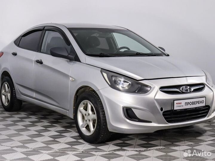 Hyundai Solaris 1.6 AT, 2013, 181 182 км