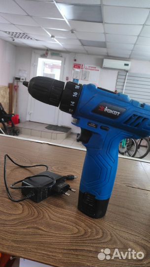Шуруповерт рокот дша-12В