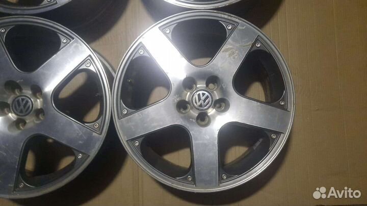 Литые диски Santa Monica R17 VW Golf оригинал