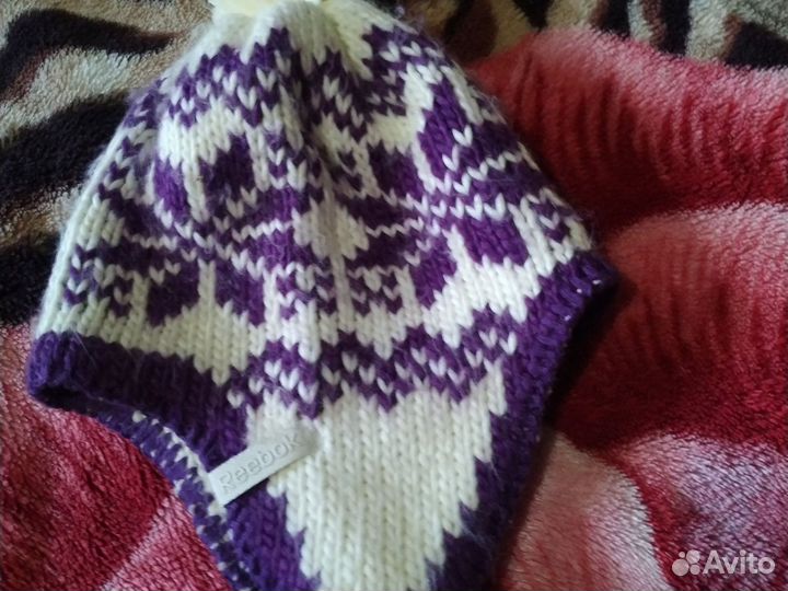 Шапка зимняя женская Reebok и комплект O'stin