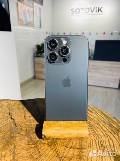 iPhone 15 Pro, 256 ГБ