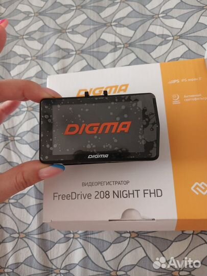 Видеорегистратор digma FreeDrive 208 night fhd