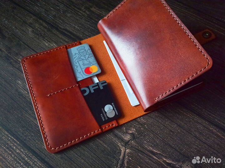 Обложка из кожи ручной работы