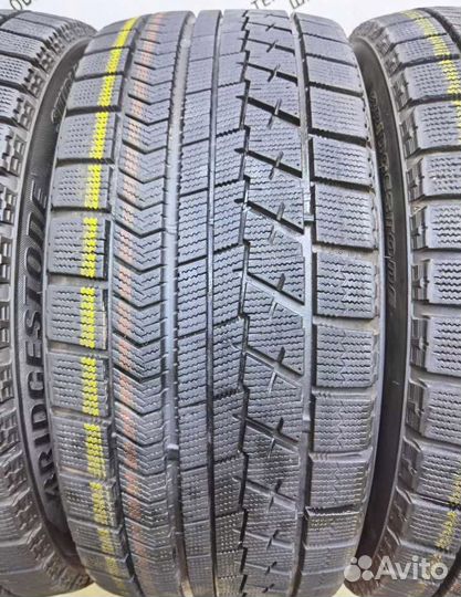 Bridgestone Blizzak VRX 245/45 R17 95Q