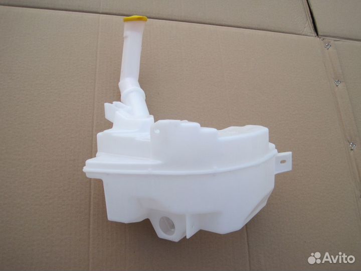 Бачок омывателя лоб стекла Аналог Mazda 3 BK 04-08