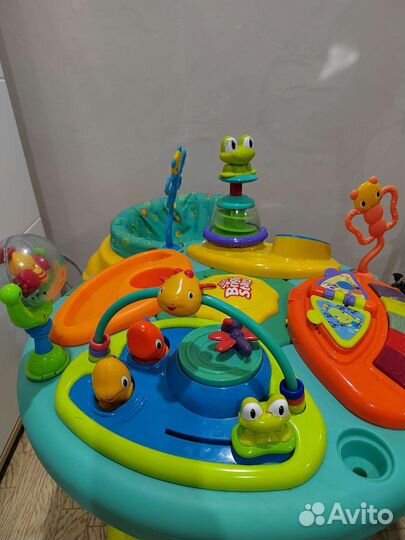 Развивающий центр-ходунки 