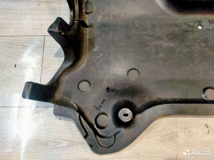 Защита двигателя Mercedes-Benz 212.036 E 250 212