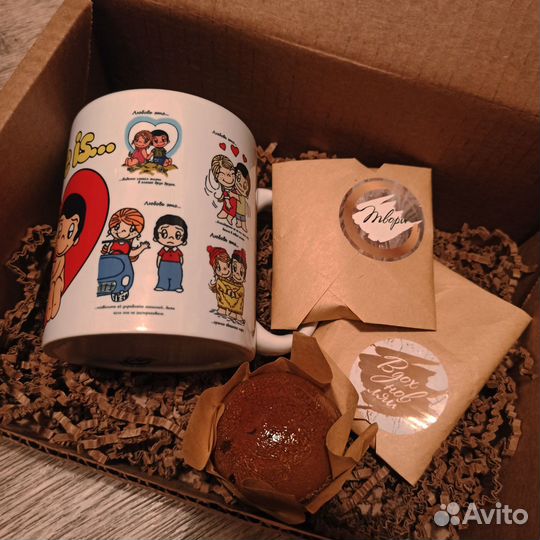 Подарочный бокс с кружкой чаем кофе