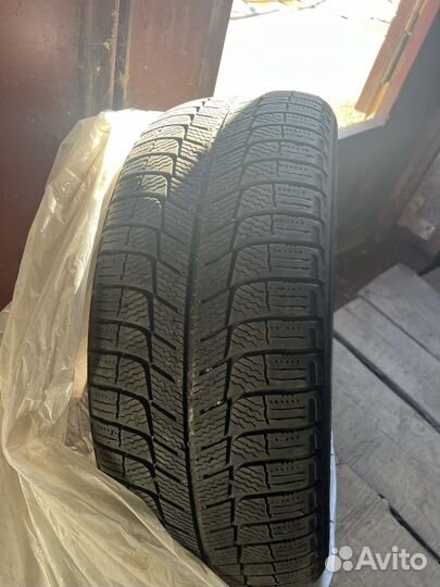 Michelin X-Ice XI3 25/55 R16 94