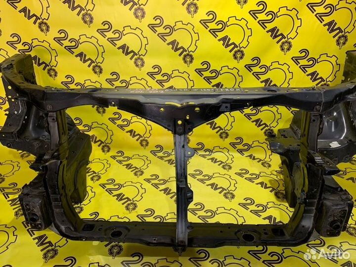 Рамка радиатора Toyota Harrier GSU30W 2grfe