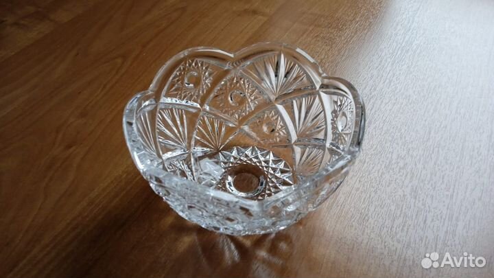 Хрустальная ваза