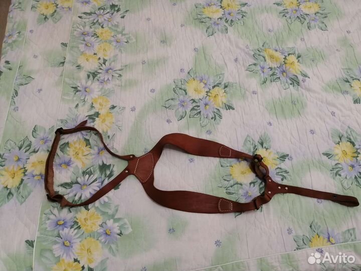 Шлейка кожаная для собак сред.и круп.пород