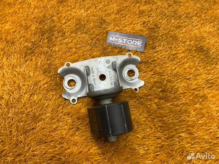 Подушка глушителя Volkswagen Touareg 7P cgra 2011