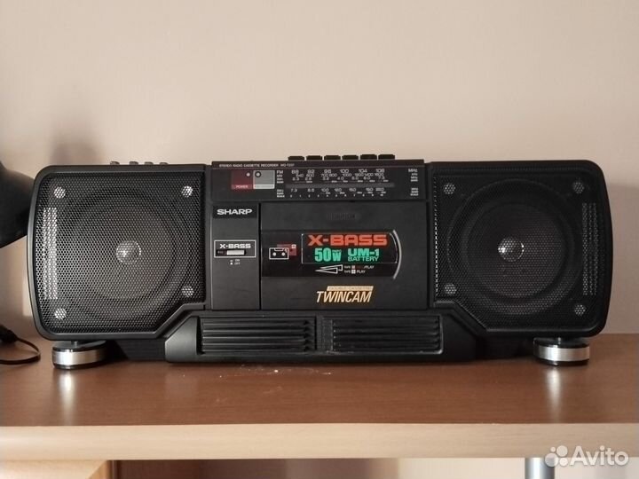 Кассетный магнитофон sharp