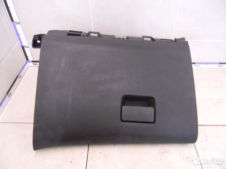 Бардачок Astra J 2010