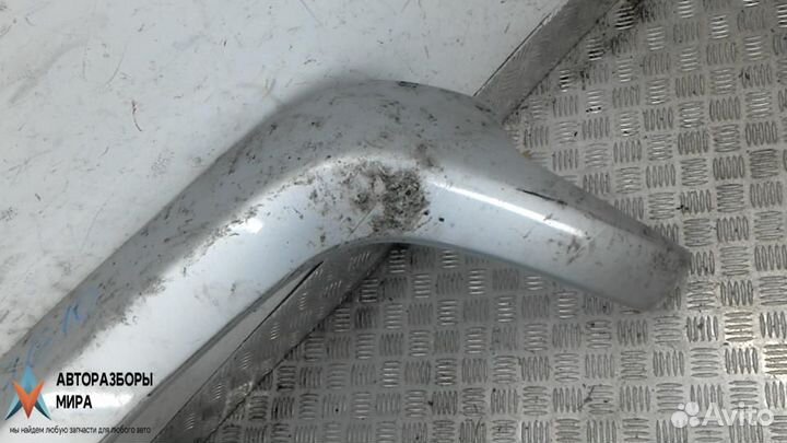 Молдинг крыла Jeep Cherokee KJ 2004