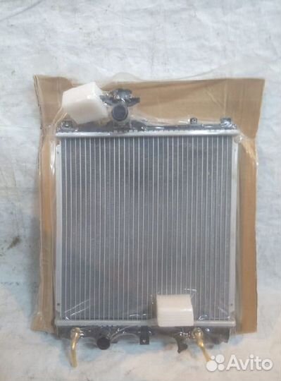 Радиатор охлаждения SAT SK0003 АКПП Suzuki Ignis M