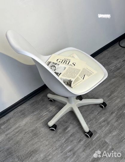 Компьютерный стул новый