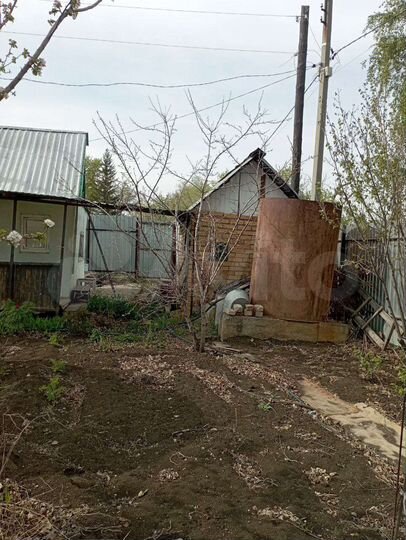 Дача 15 м² на участке 6 сот.