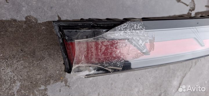 Фонарь Atlas 2 повреждено стекло