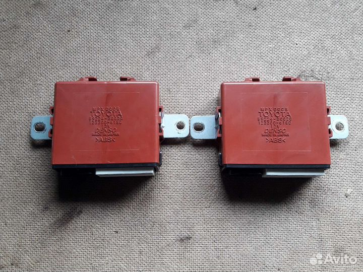 Блок управления дверью Toyota crown S170