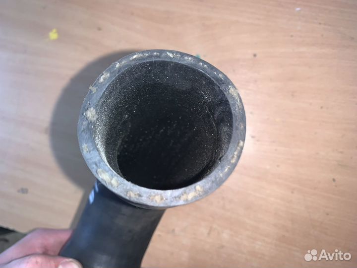 Патрубок интеркулера vw passat b5 1.8 1.9