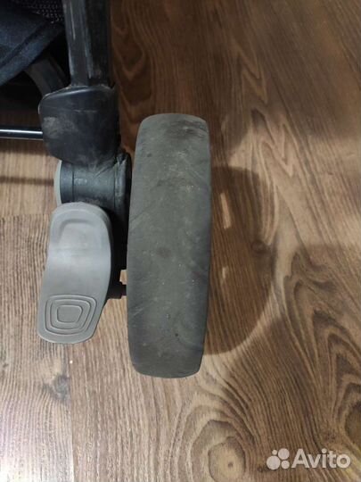 Коляска Baby design