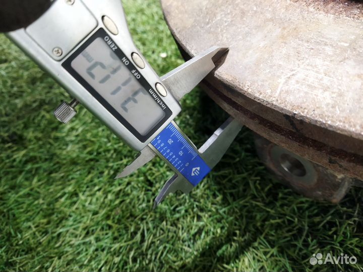 Ступица передняя Cadillac Escalade GMT800