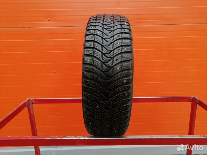 Michelin X-Ice North 3 205/60 R16