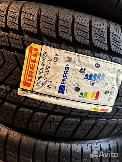 Pirelli Scorpion Winter 265/35 R22 и 285/35 R22 102V