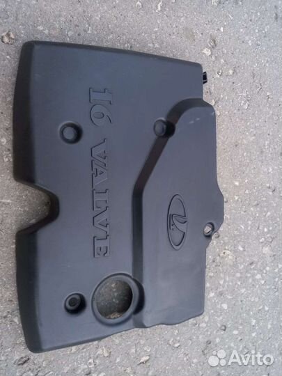 Декоративная накладка двигателя 2112