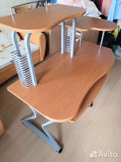 Компьютерный стол