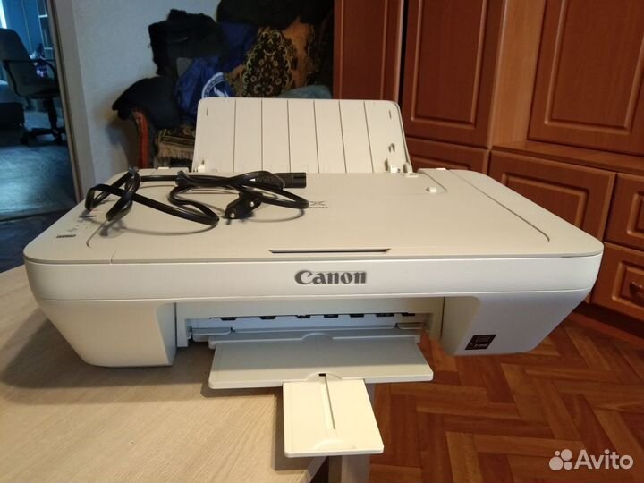 Мфу струйное цветное, почти новое Canon MG2440