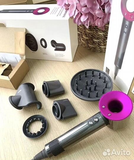 Фен Dyson supersonic