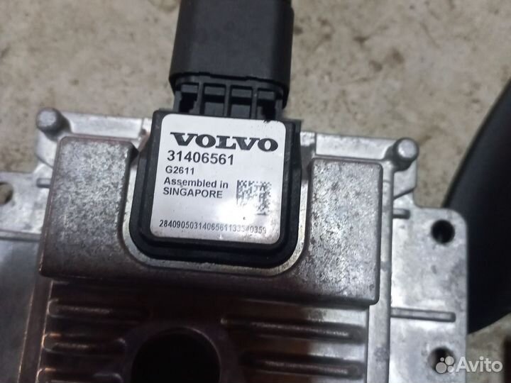 Система Blis адаптивного круиза Volvo XC60, V40