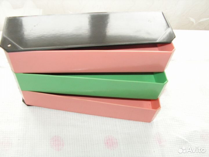 Полочка для щеток