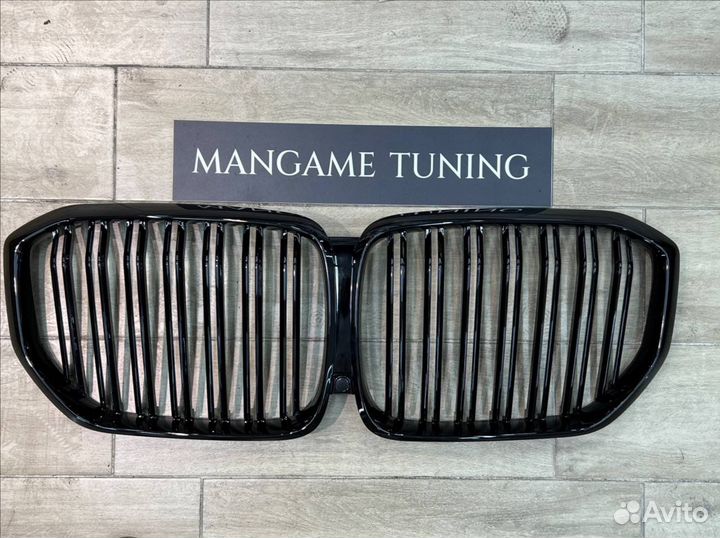 Решетка радиатора BMW X5 G05 черная М стиль