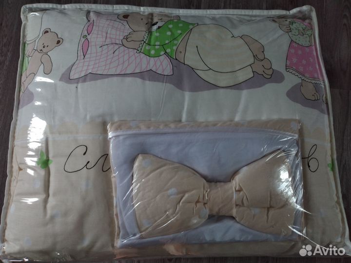 Набор в детскую кроватку