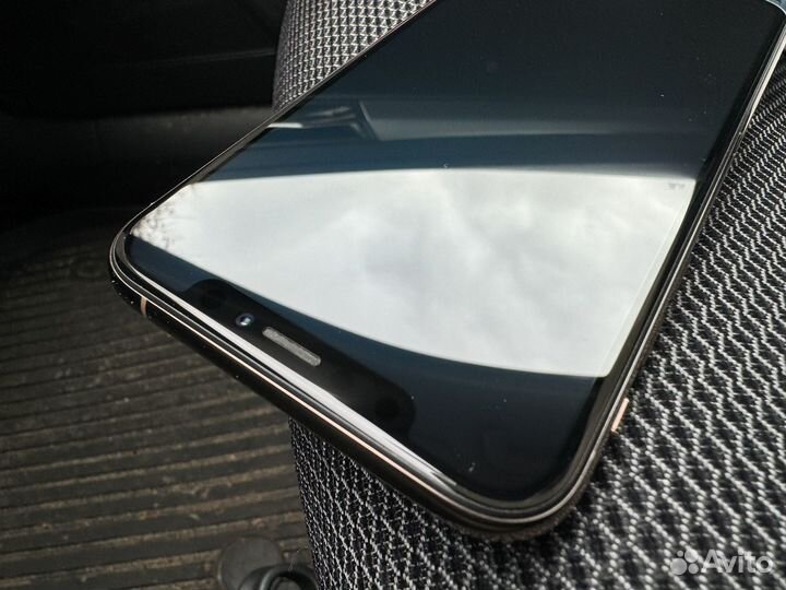 iPhone Xs, 64 ГБ