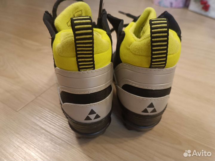 Лыжные ботинки fisher 28р