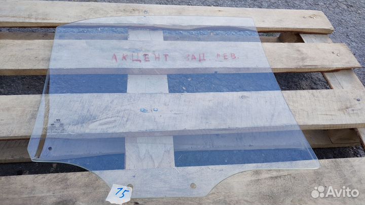 Hyundai accent стекло заднее левое