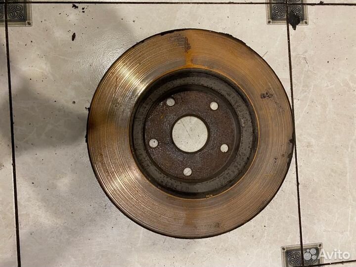 Тормозной диск передний Geely Emgrand EC7