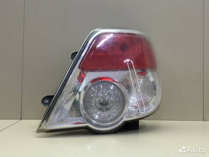 Фонарь задний правый Subaru Impreza G11 2000-2007